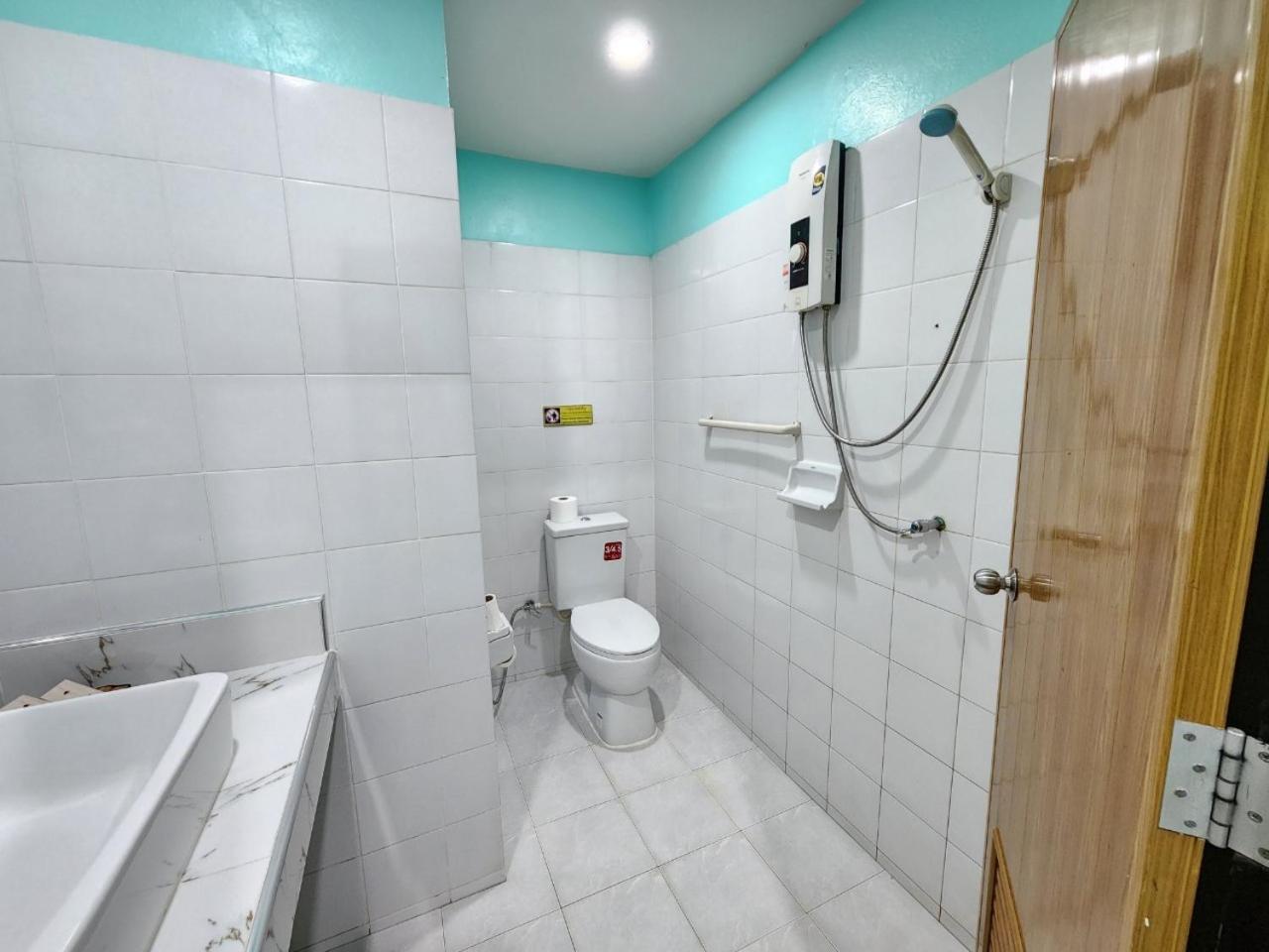 Blue Beach Bungalow Bang Saphan Noi Exterior photo